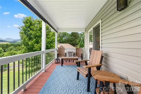 34 Justice Drive Leicester NC 28748