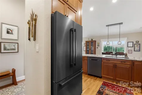 34 Justice Drive Leicester NC 28748