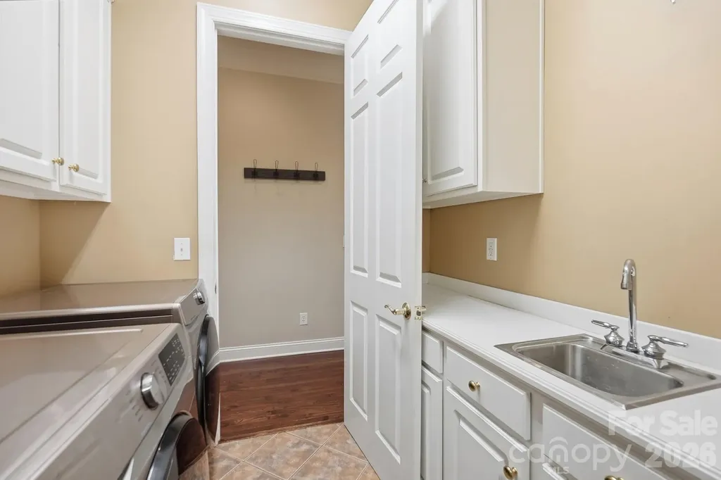 3529 Mountain Cove Drive Charlotte NC 28216