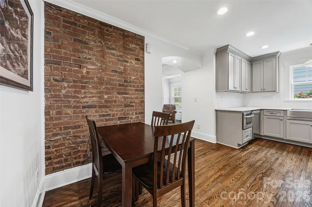 2448 Morton Street Charlotte NC 28208