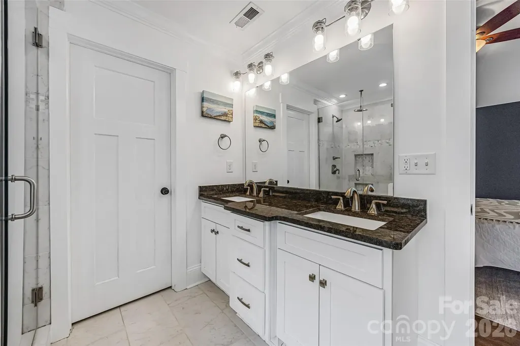 2448 Morton Street Charlotte NC 28208