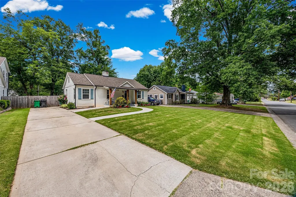 2448 Morton Street Charlotte NC 28208