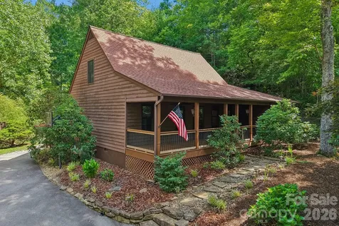 1952 Davis Mountain Road Hendersonville NC 28739