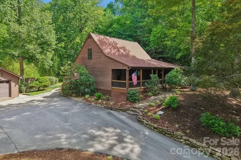 1952 Davis Mountain Road Hendersonville NC 28739