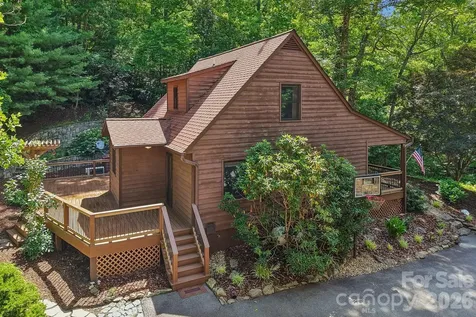 1952 Davis Mountain Road Hendersonville NC 28739