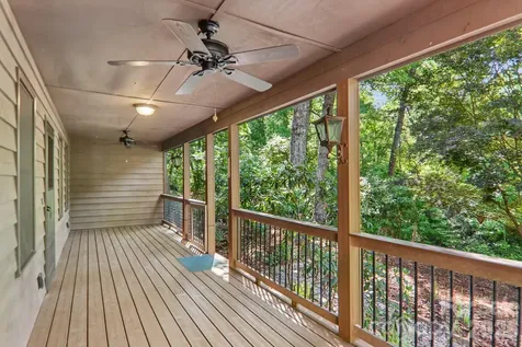 1952 Davis Mountain Road Hendersonville NC 28739