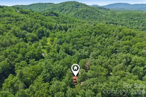 1952 Davis Mountain Road Hendersonville NC 28739