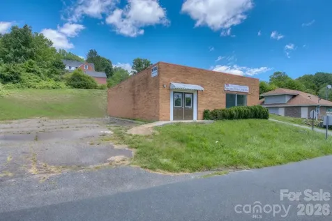 193 Walnut Avenue Spruce Pine NC 28777