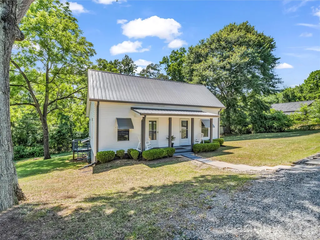 193 Middle Street Ellenboro NC 28040