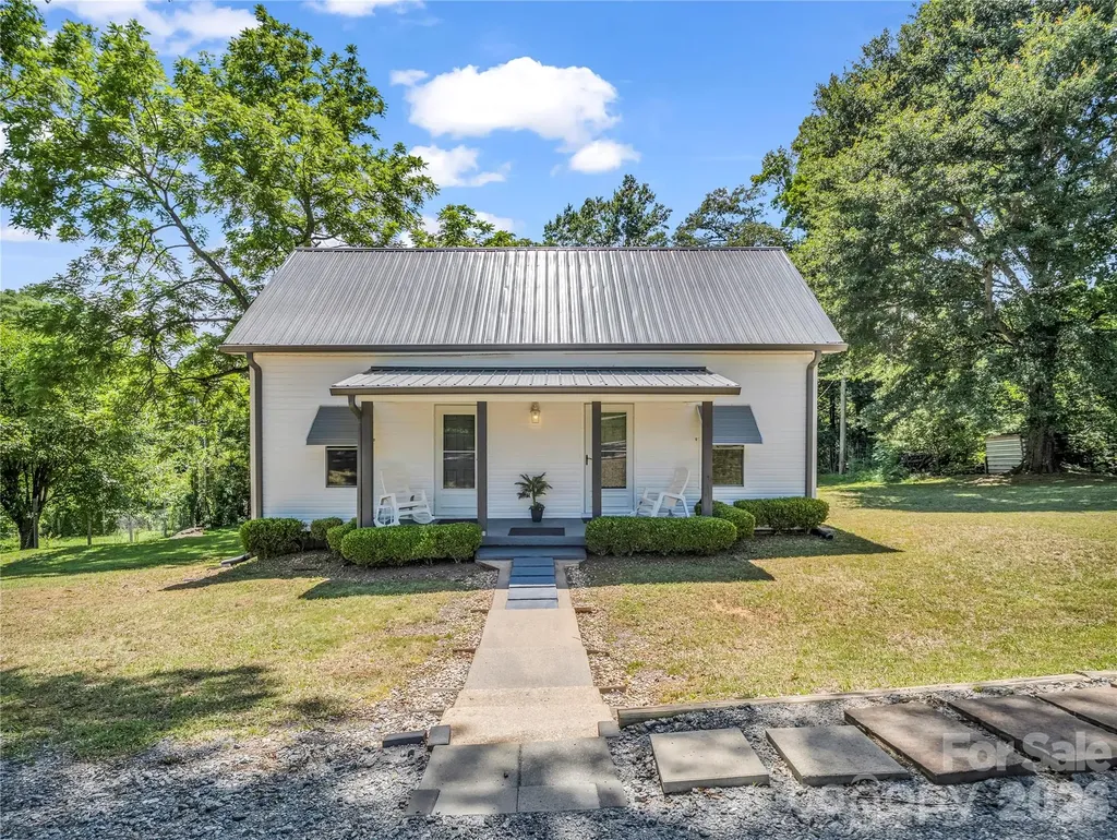 193 Middle Street Ellenboro NC 28040