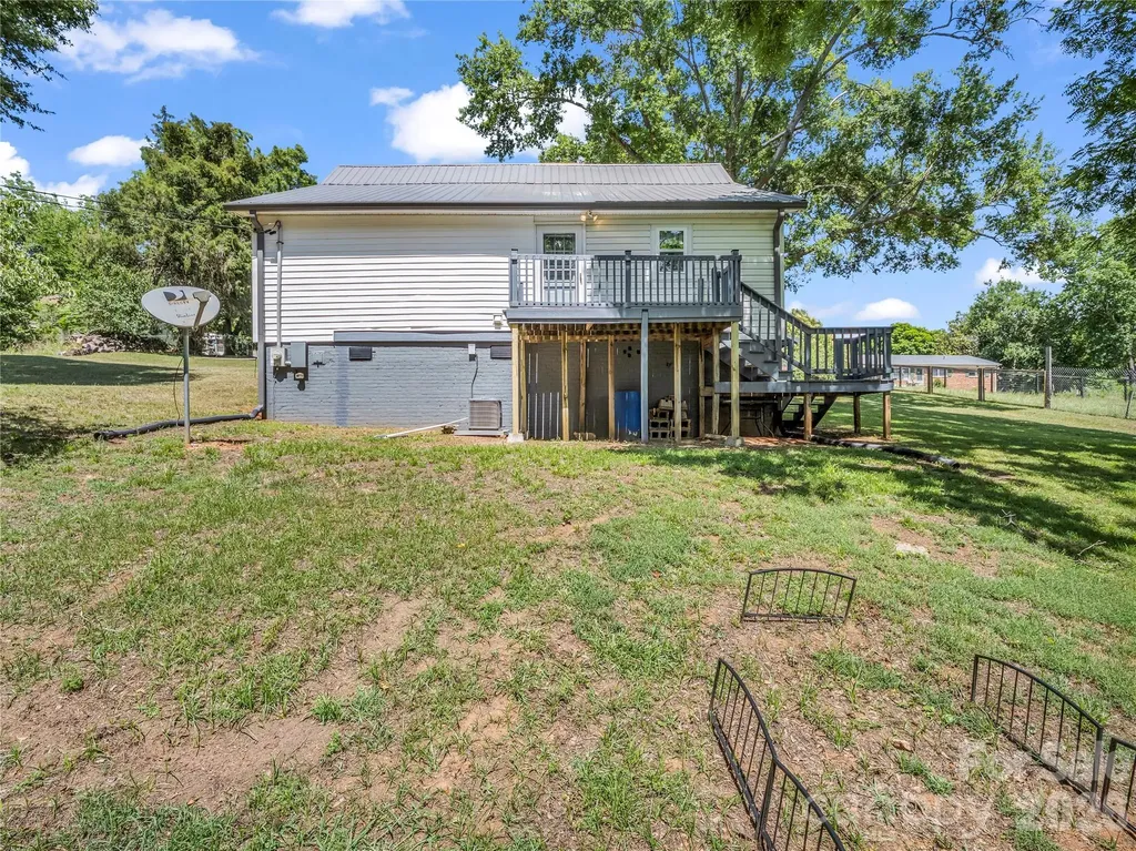 193 Middle Street Ellenboro NC 28040