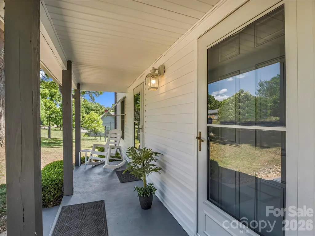 193 Middle Street Ellenboro NC 28040