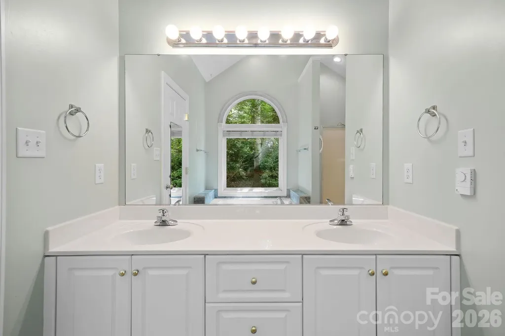 36 Poplar Creek Drive Asheville NC 28805