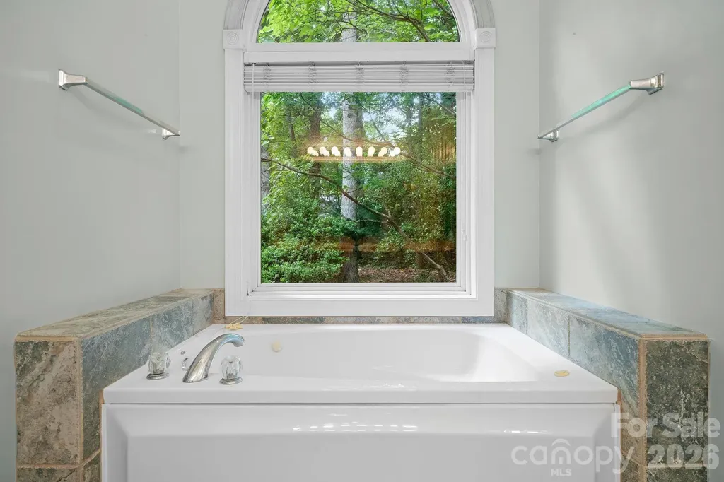 36 Poplar Creek Drive Asheville NC 28805