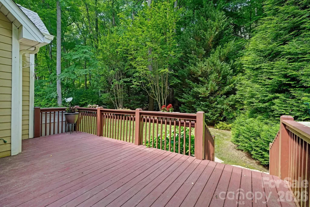 36 Poplar Creek Drive Asheville NC 28805