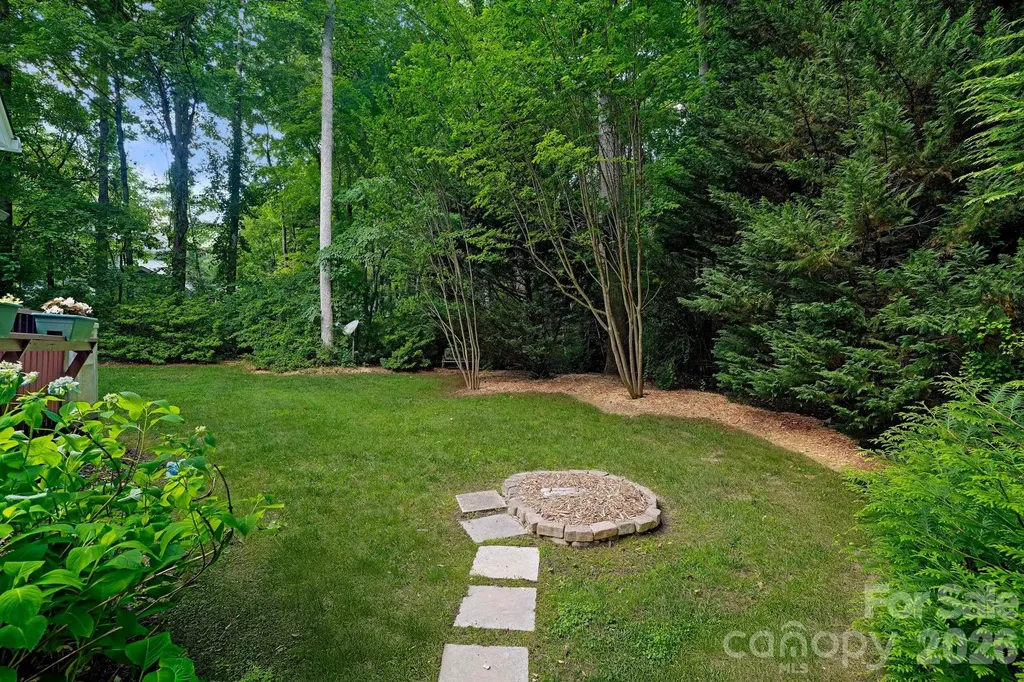 36 Poplar Creek Drive Asheville NC 28805