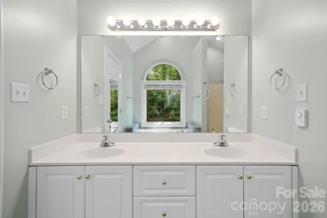 36 Poplar Creek Drive Asheville NC 28805