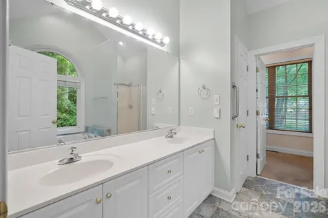 36 Poplar Creek Drive Asheville NC 28805