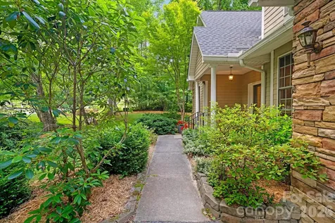 36 Poplar Creek Drive Asheville NC 28805
