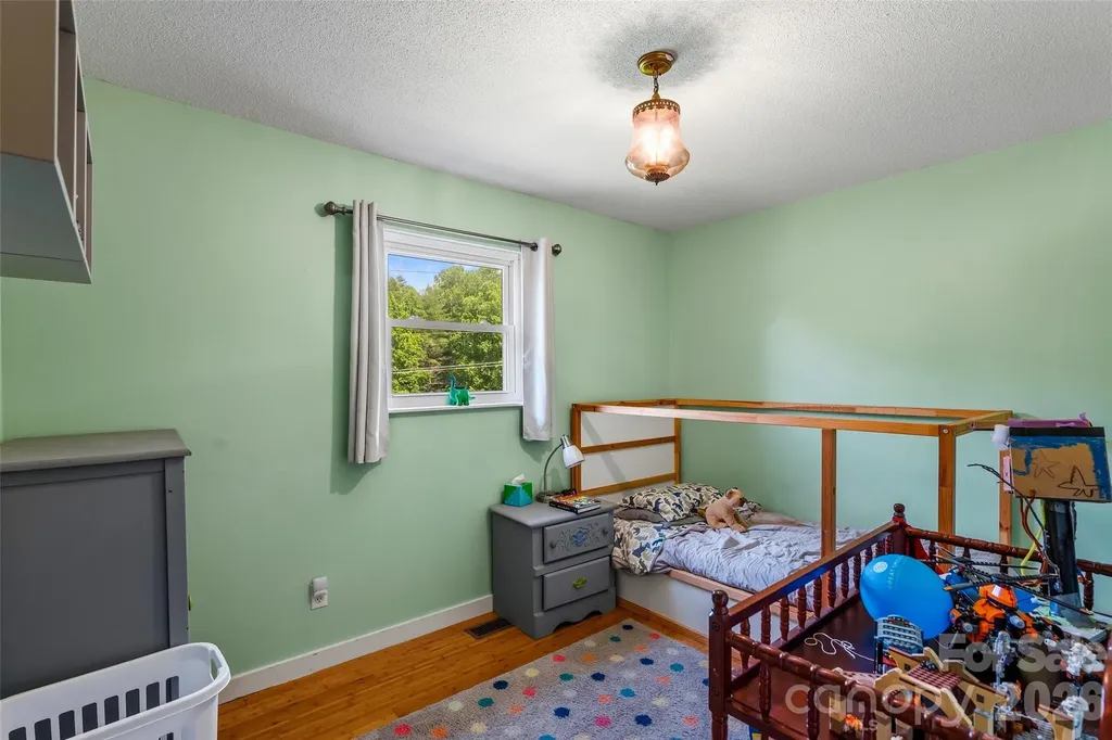 1574 Cashiers Valley Road Brevard NC 28712