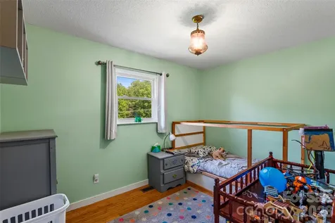 1574 Cashiers Valley Road Brevard NC 28712