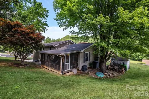 1574 Cashiers Valley Road Brevard NC 28712