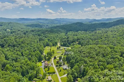 1574 Cashiers Valley Road Brevard NC 28712