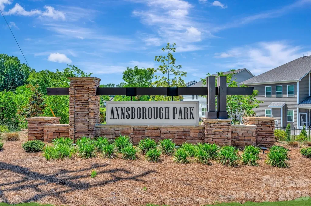646 Downshire Road NW Concord NC 28027