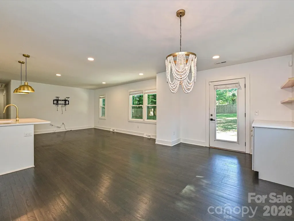 5623 Ruth Drive Charlotte NC 28215