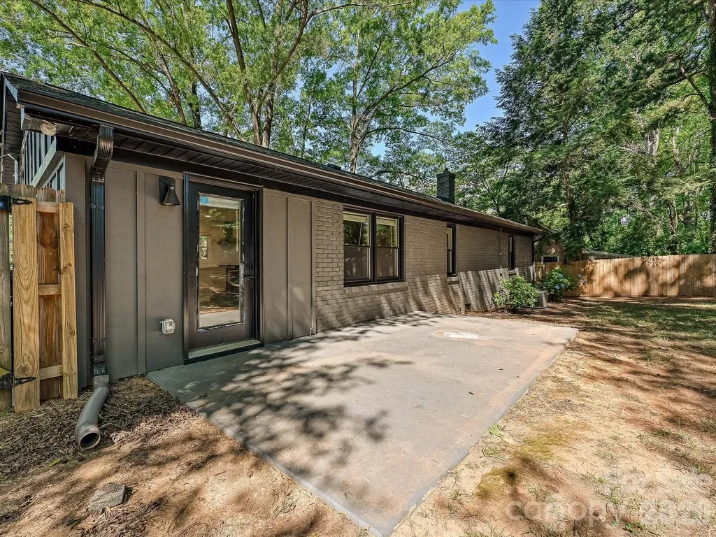 5623 Ruth Drive Charlotte NC 28215