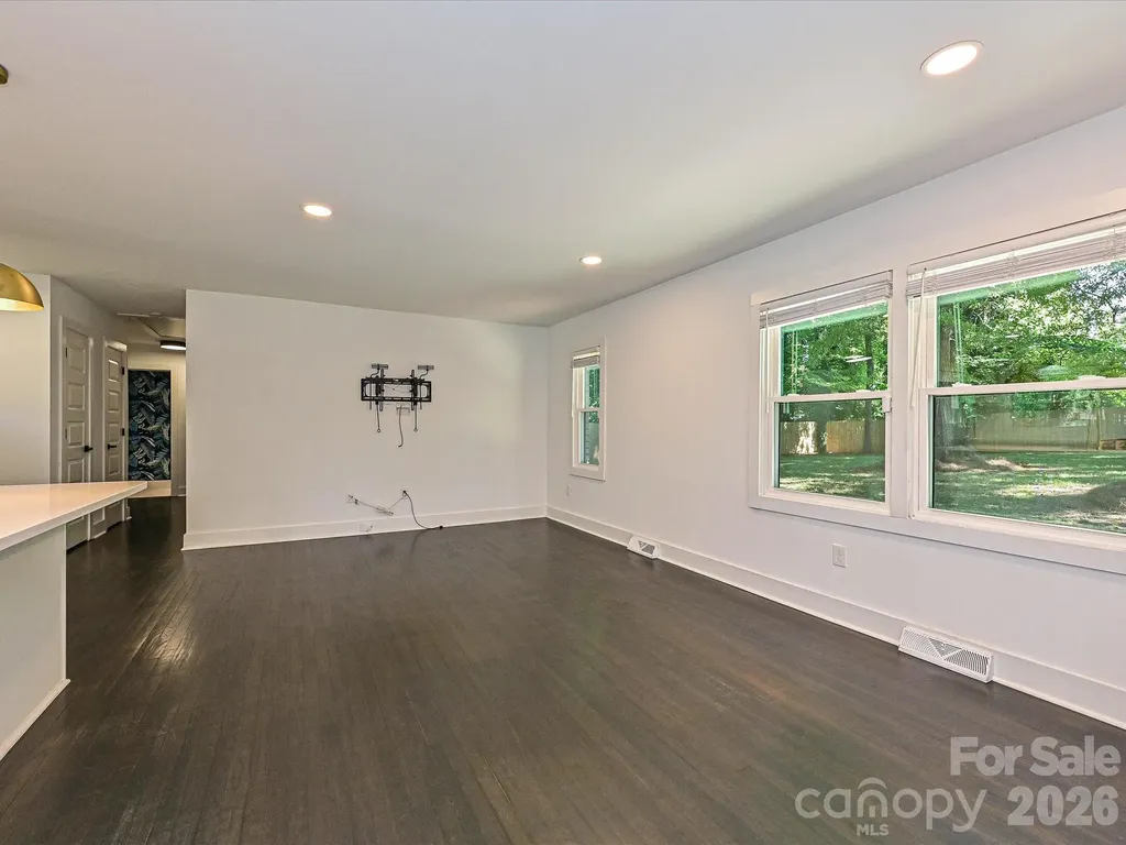 5623 Ruth Drive Charlotte NC 28215