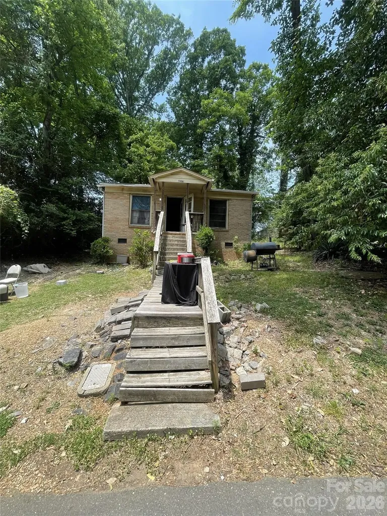 4025 Plato Circle Charlotte NC 28208