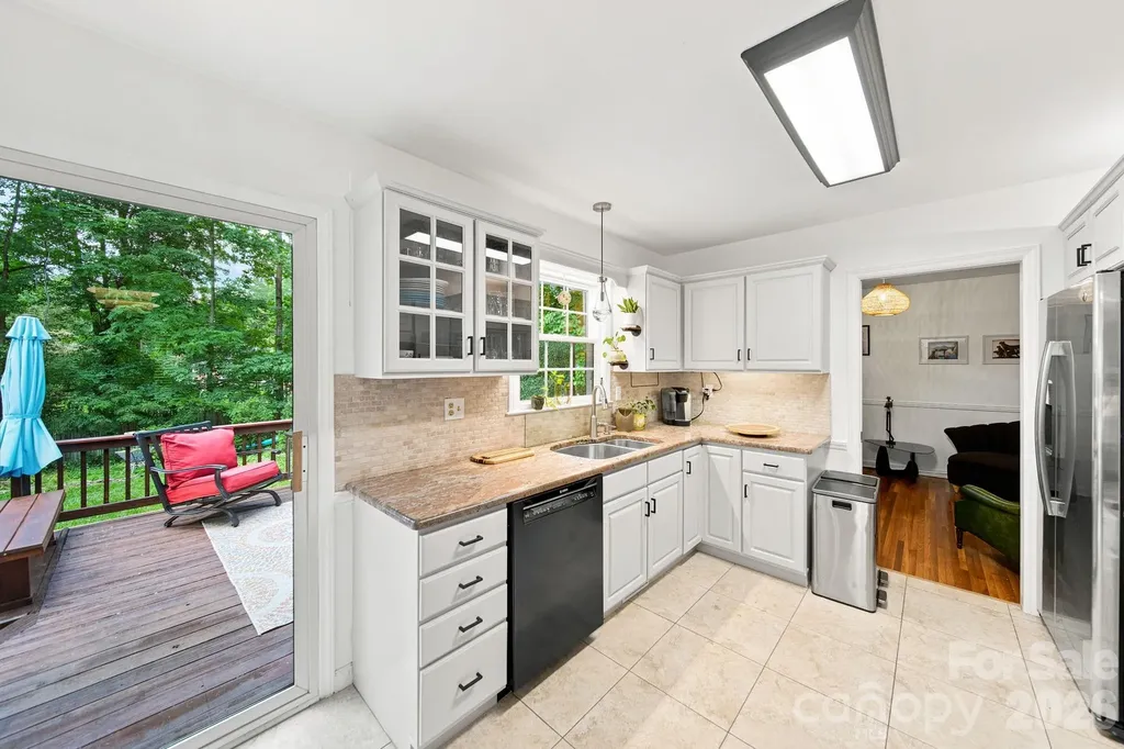 2815 Burnt Mill Road Charlotte NC 28210
