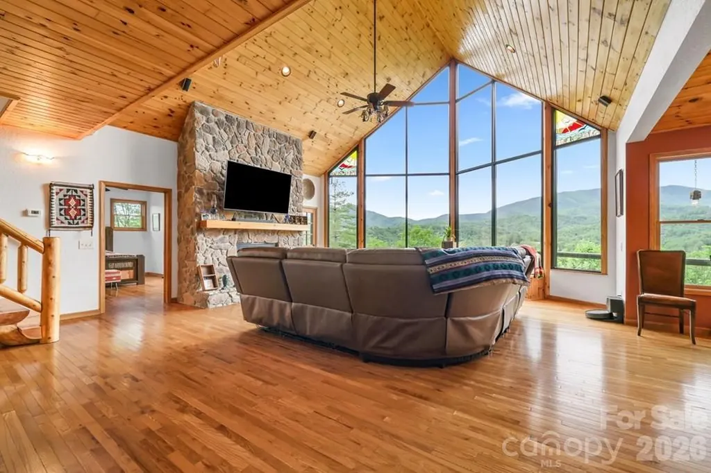 1188 Tobacco Branch Road Almond NC 28702