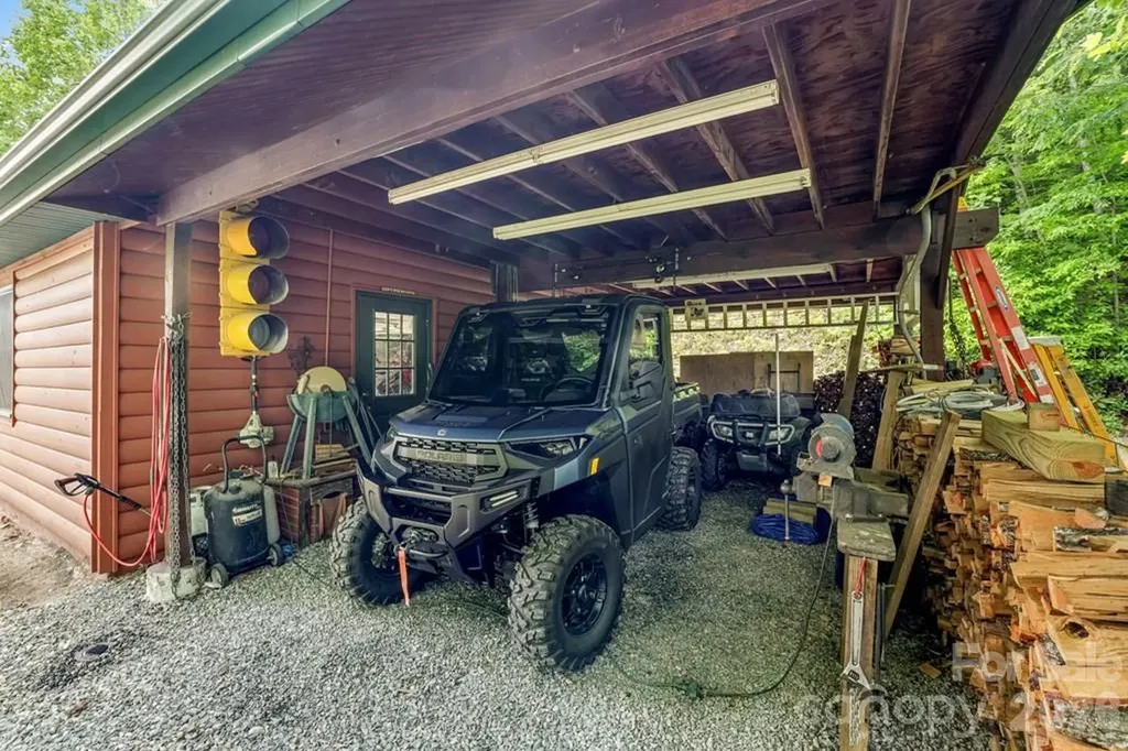 1188 Tobacco Branch Road Almond NC 28702