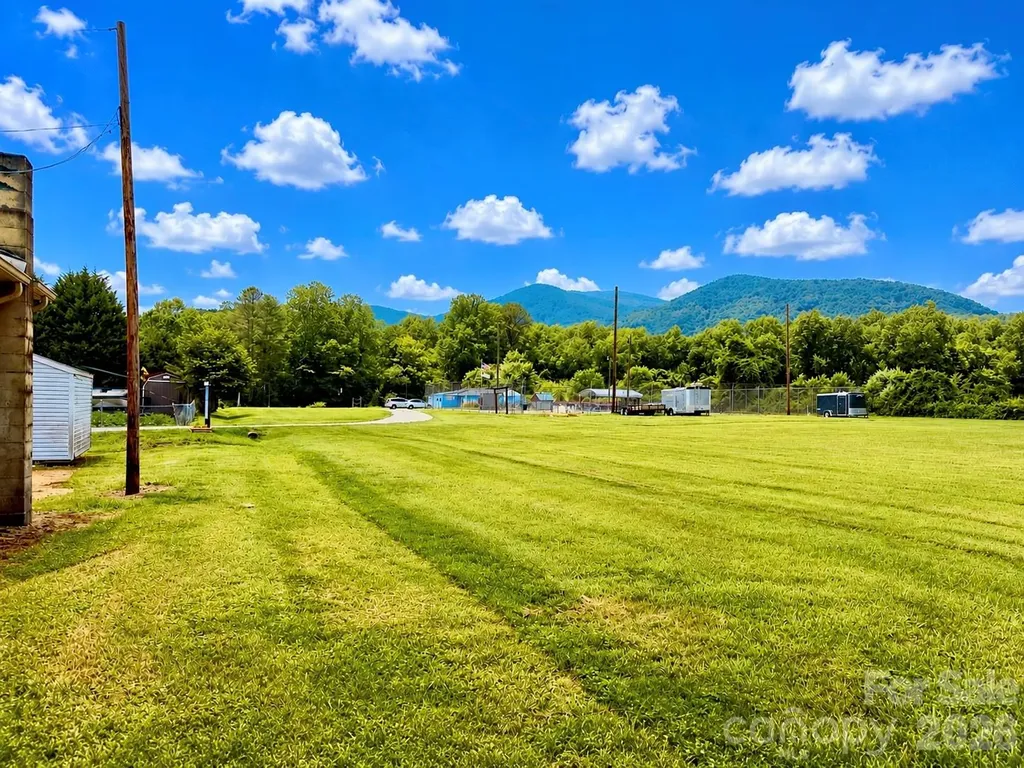 72 Circle Drive Marion NC 28752
