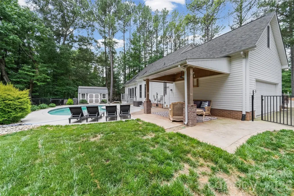 8871 Erbach Lane Mount Pleasant NC 28124