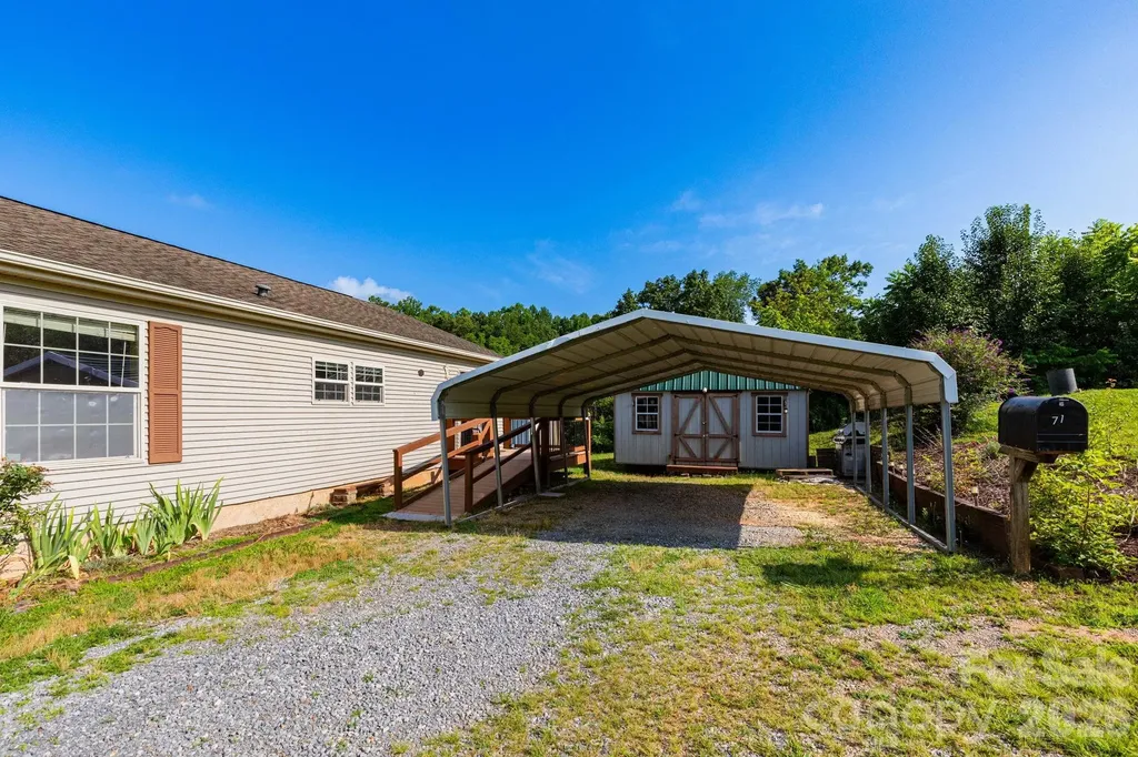 71 Teachers Lane Canton NC 28716