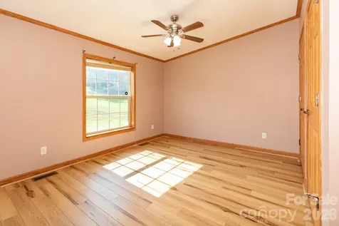 71 Teachers Lane Canton NC 28716