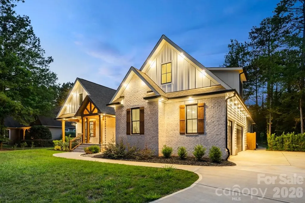 4255 Crepe Ridge Drive Denver NC 28037