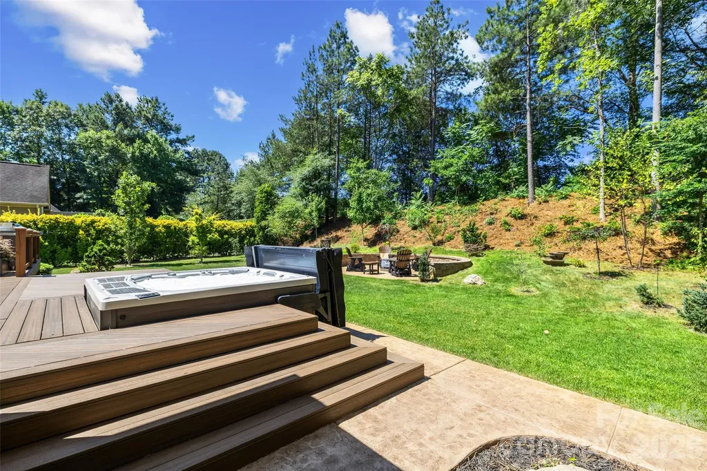 4255 Crepe Ridge Drive Denver NC 28037