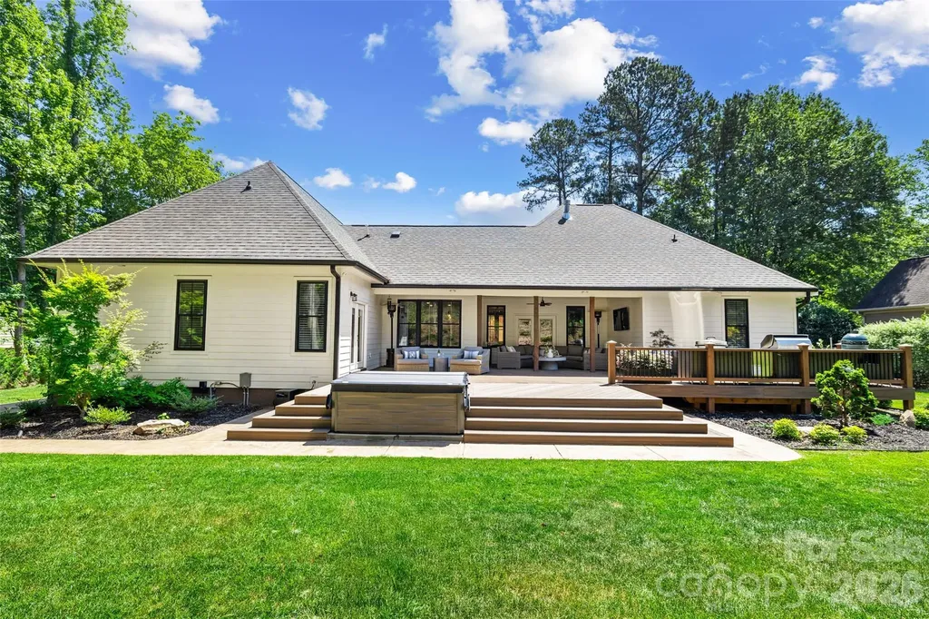 4255 Crepe Ridge Drive Denver NC 28037