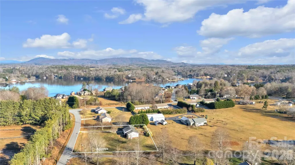 57 Riverview Road Taylorsville NC 28681