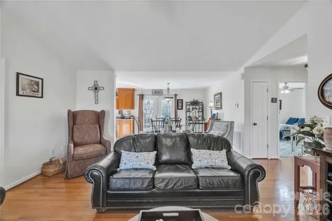 57 Riverview Road Taylorsville NC 28681