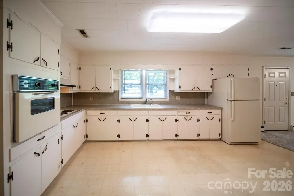 4646 Rainbow Drive Kannapolis NC 28081