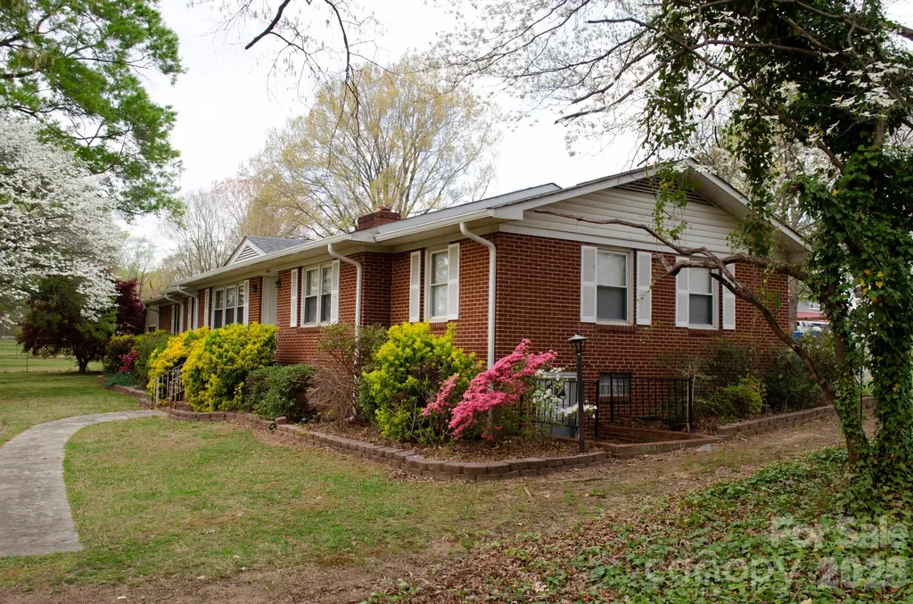 4646 Rainbow Drive Kannapolis NC 28081
