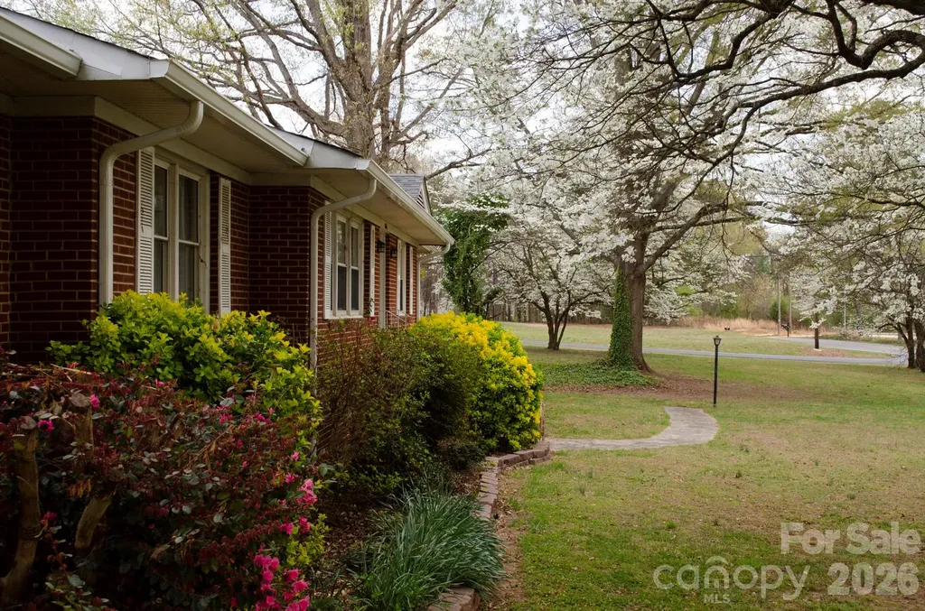 4646 Rainbow Drive Kannapolis NC 28081
