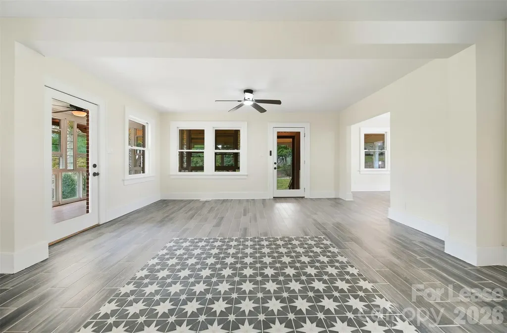 1234 11th Street NW Hickory NC 28601
