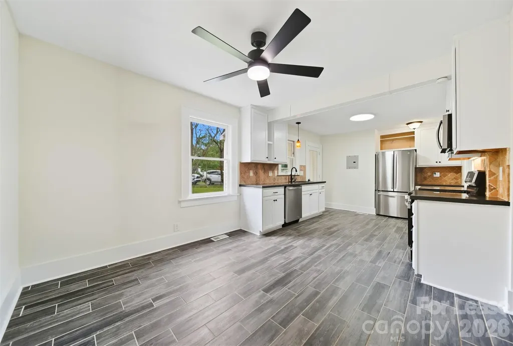 1234 11th Street NW Hickory NC 28601