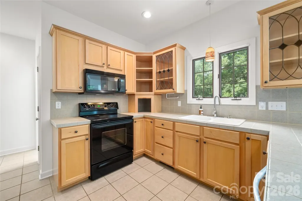 135 Buffalo Trail Asheville NC 28805